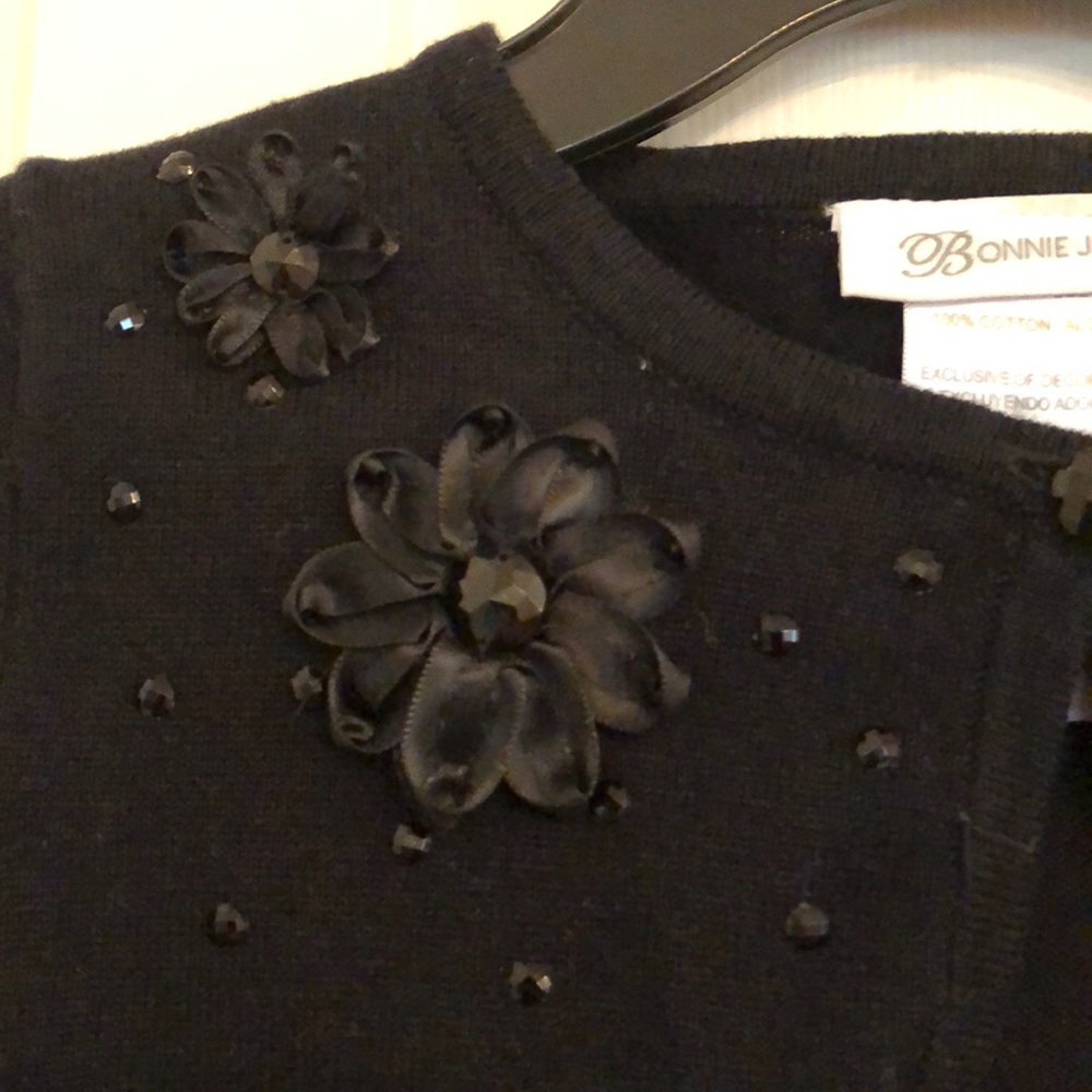 *TODAY ONLY SALE*Girls sweater shrug - Picture 4 of 4